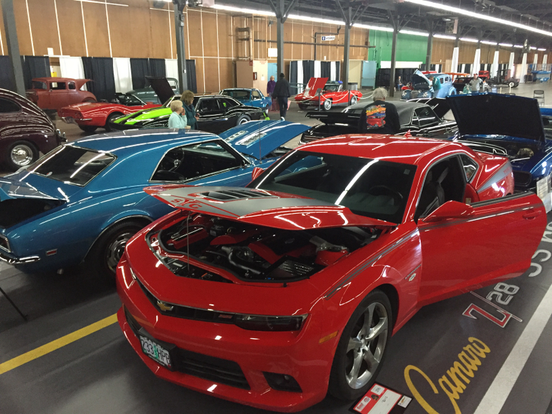 Illustration for article titled Columbia River Camaro Club - 60th Annual Portland Roadster Show Display